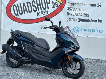 Scooters / Motoscooters