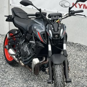 YAMAHA MTN 690